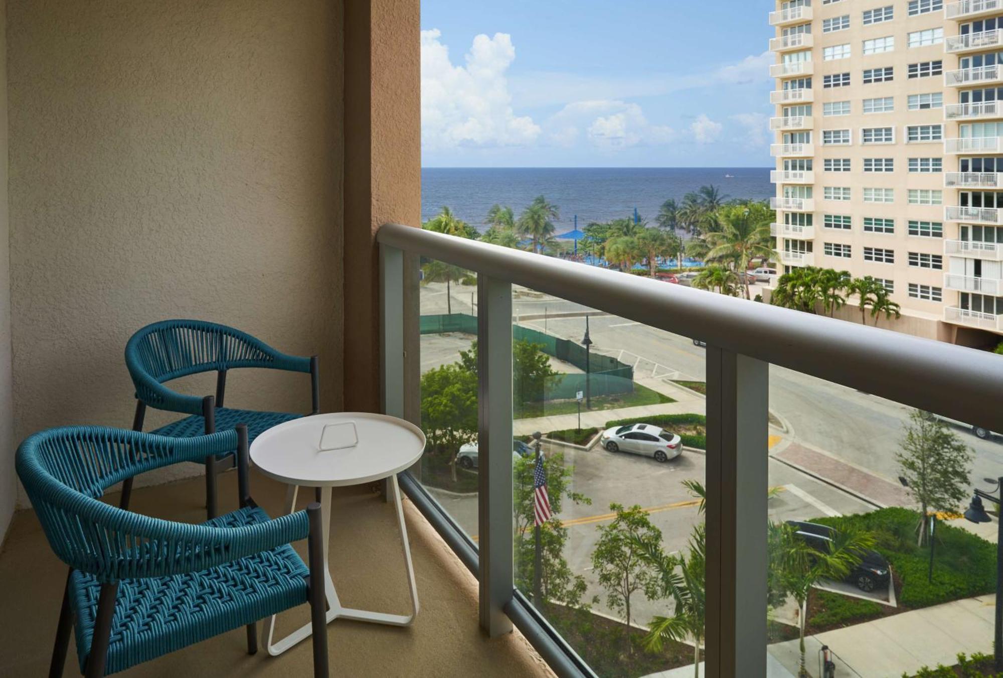 โฮม2 สวีท บาย ฮิลตัน ปอมปาโน บีช เพียร์ Hotel ปอมปาโนบีช ภายนอก รูปภาพ